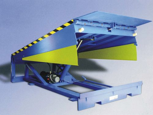 固定式液壓登車(chē)橋